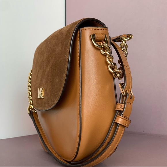 Michael Kors Crossbody - Picture 2 of 4